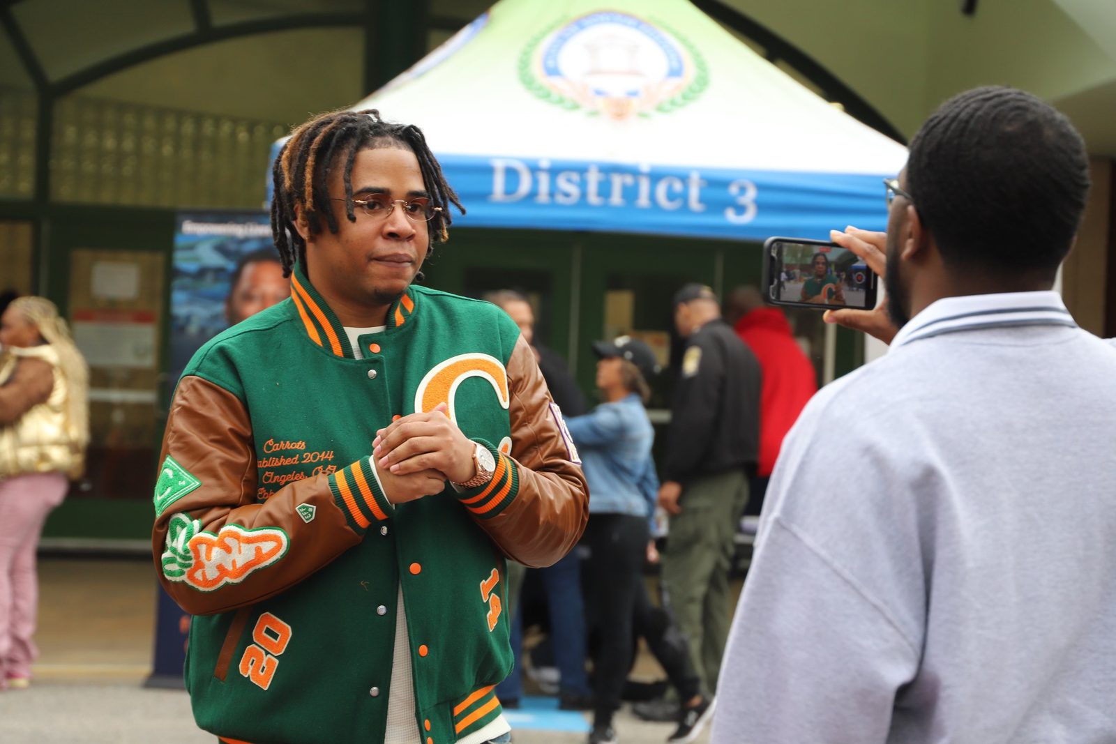 Turbo being interviewed at Thanksgiving giveaway